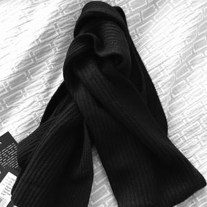 100% cashmere black ribbed scarf
